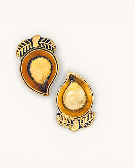Brass Antique Mango Diya Small - Set of 2