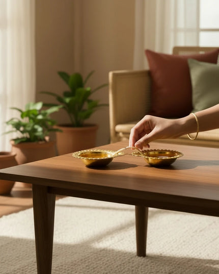 Brass Lightweight Round Flower-Shaped Diya - Set of 2